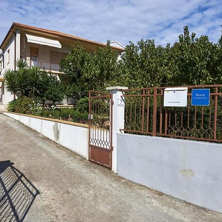 Triple Room Trogir 13102B 外观 照片